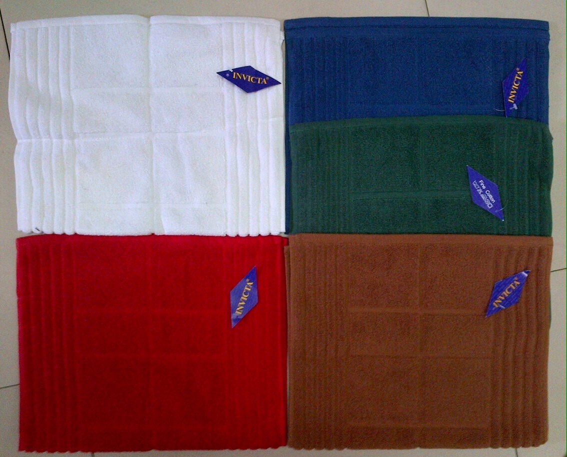 Handuk Polos Invicta 