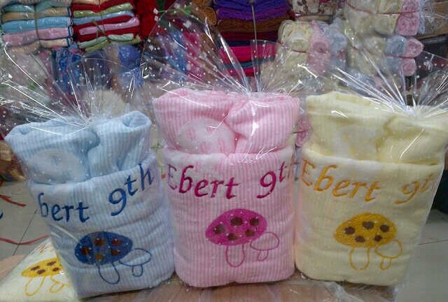 Souvenir Ulang Tahun