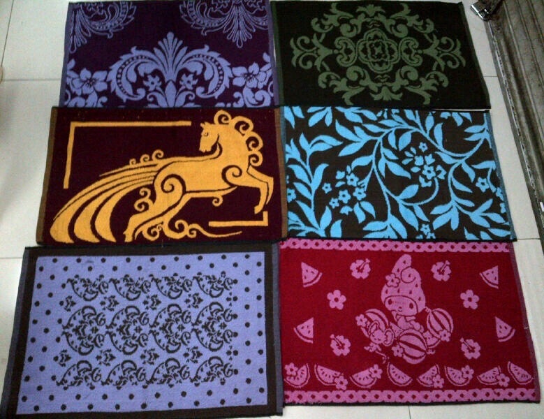 Handuk Corak Classic